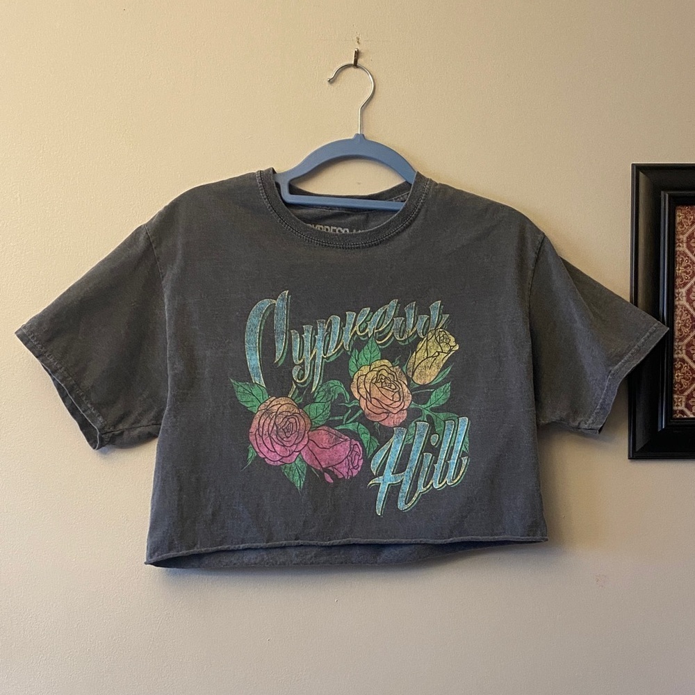 Cypress Hill Graphic Cropped T-Shirt with Floral Design